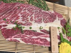 -山川小町·极番烧肉(新地假日广场店)