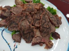 -鸿运美食府