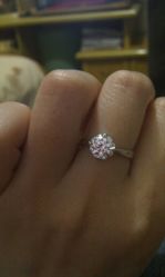 -威德钻石-克拉钻大本营(南京东路店)