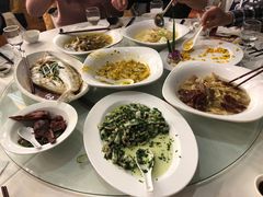 -山明水秀大饭店