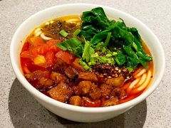 焖肉小锅米线-半山腰·云南菜(侨福芳草地店)