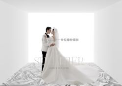 -二十一世纪婚纱摄影(省府前街店)