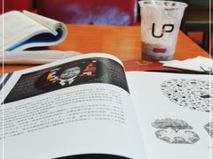 -西西弗书店&矢量咖啡(静安大悦城店)