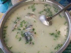 -雪野鱼头大王邢府公老店(雪野湖店)