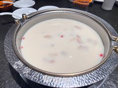 -煲宫猪肚鸡(昆山金鹰国际购物中心店)