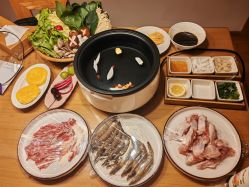 -爱陪伴尊享月子中心(国际店)