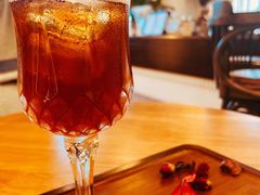 玫瑰少年-ZAZA.CAFE.BAR