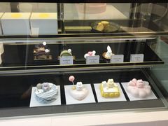 面包甜点陈列柜-浮光之丘MontCake生日蛋糕(花牌坊店)