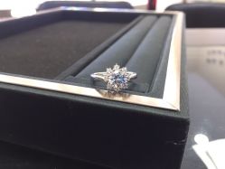 -威德钻石-克拉钻大本营(南京东路店)