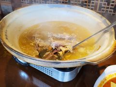 -房县土本味土鸡汤特色餐厅(沌口店)
