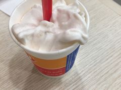 草莓香蕉暴风雪-DQ·蛋糕·冰淇淋(绿宝店)