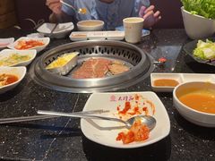 -木槿花韩式炭烤·熟成肉工坊(孙文东路店)