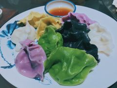 五味海鲜水饺拼盘-东莱馋房(陆家嘴店)