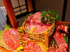 -山川小町·极番烧肉(新地假日广场店)