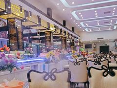 -李氏圣鲸大型自助餐