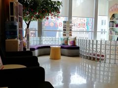 -瑞尔齿科(南京东路名人诊所)