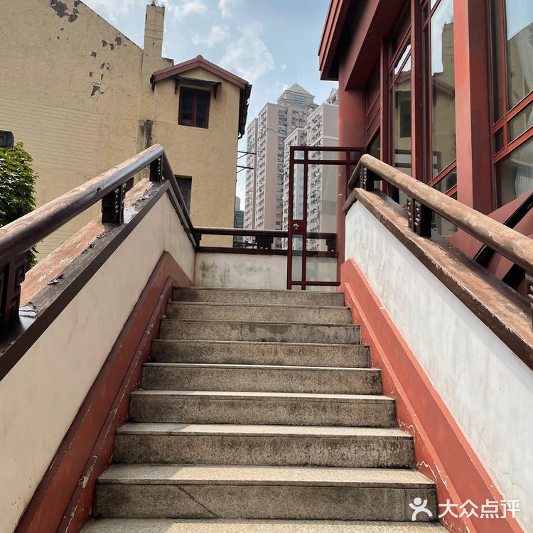 世界上最幸福的事之一：做玉佛寺志愿者