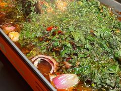 -何师烧烤Pro ·江湖川菜·小龙虾·精酿(太古里旗舰店)