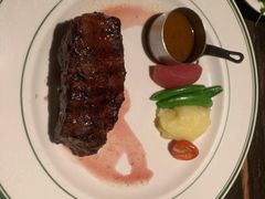 400℃炙烤安格斯雪花牛排-食间牛排(重庆路万达店)