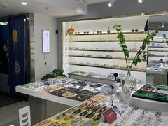 -视野联行眼镜蔡司·依视路官方授权店(顺城店)