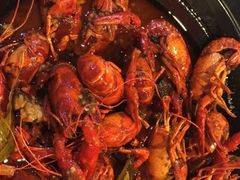 -虾弄弄海派小龙虾·牛羊蝎子火锅