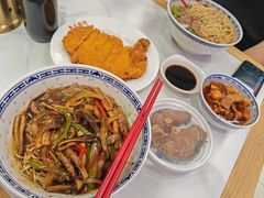 -鲁达面馆本帮风味(共康东路店)