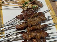 -街角等你.大连海鲜烧烤.经典铁板海鲜串(西安路店)