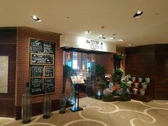 -香格里拉鱼跃地中海西餐厅·牛排披萨