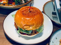 手撕猪肉汉堡-RAC BAR(安福路店)