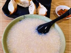 -香山胡记吴江路生煎(灵山路店)