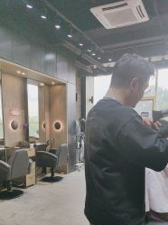 -韩国李知恩形象设计