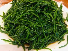 炝拌野沙葱-王村姑老土炕莜面村(张北店)
