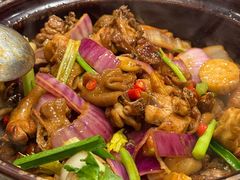 -胡须佬鸡煲四季火锅店(石厦西村直营店)