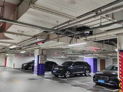 -兴业太古汇·停车场