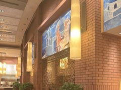 -香格里拉鱼跃地中海西餐厅·牛排披萨