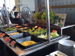 -彩虹云霄酒店76&78层国际自助餐