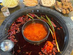 -黄潇洒老火锅(九眼桥宏济巷店)
