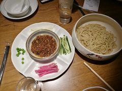 北京炸酱面-华馨园北京烤鸭