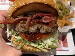 -The Habit Burger Grill 哈比特汉堡(复兴soho店)