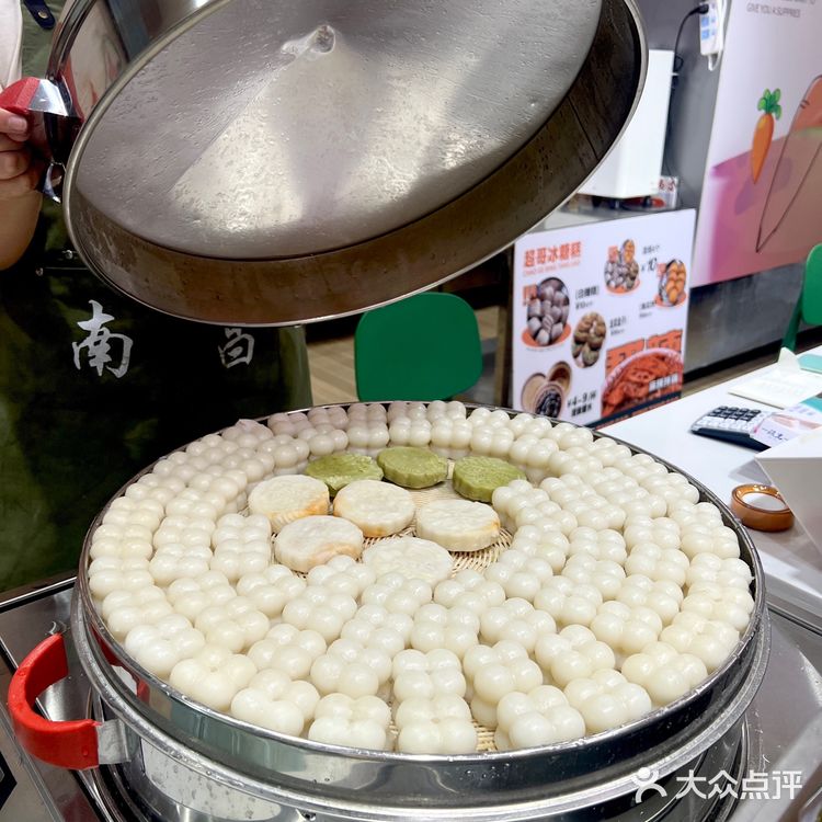 五一来南昌旅游的。来吃热罩子！吃白糖糕！吃冰糖糕！