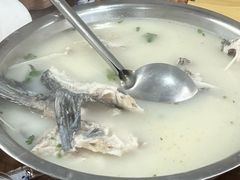 -雪湖煜辰鱼头老店(雪野湖店)