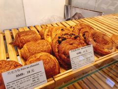苹果派-老梦面包 CHEZMOREL(三源里店)