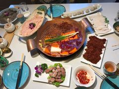 -墨居上隐·院子里火锅(峨眉店)