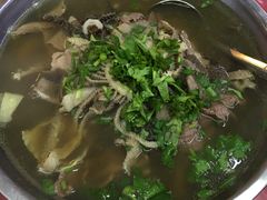 -谢老五跷脚牛肉·非遗传承店