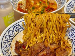 -李与白包子铺(桐梓林店)