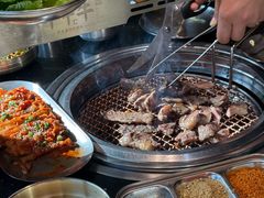 -韩烧牛中牛·甄选黑牛烤肉(黑金店)