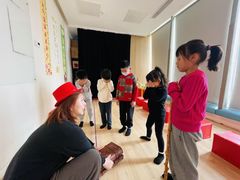 -猴有戏教育戏剧·音乐剧·主持口才·演讲朗诵辩论(环球港华师大校区)