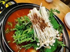 -喇喇排骨火锅·传统韩式脊骨汤(望京西园总店)