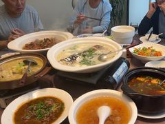 -香山湖家家宴(中山陵店)