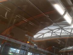 -康新公路(地铁站)